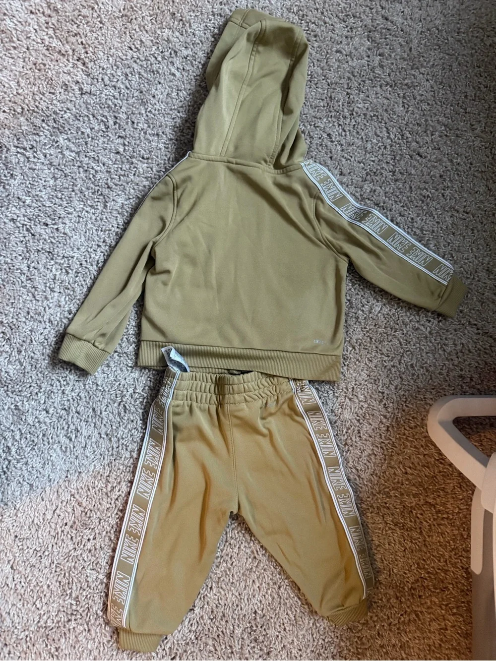 Nike Kids Olive green Hooded Sweatpants & Jacket Set